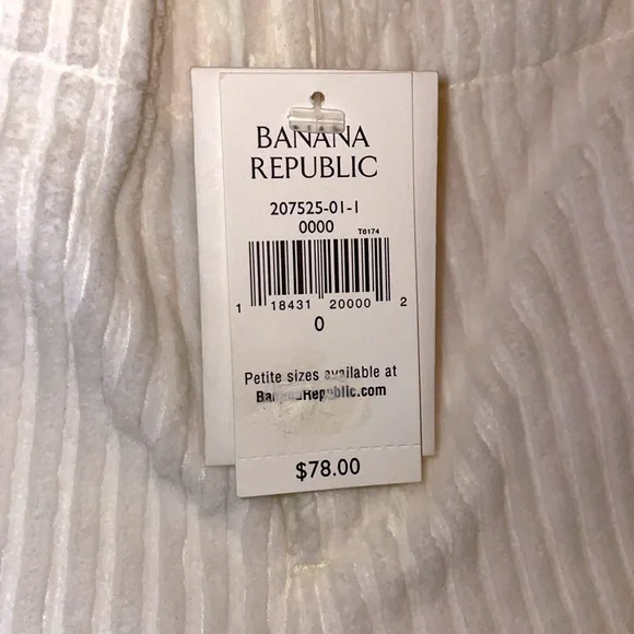 NWT. Banana Republic Cream Textured Pants. Size 0. - Picture 4 of 5